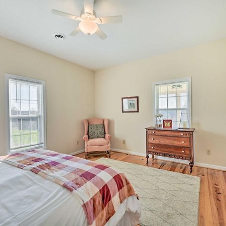 Breathtaking Elkin Getaway With Vineyard Views! Villa Exterior foto
