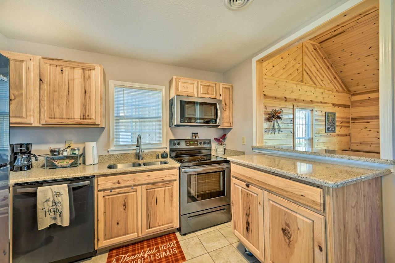 Breathtaking Elkin Getaway With Vineyard Views! Villa Exterior foto