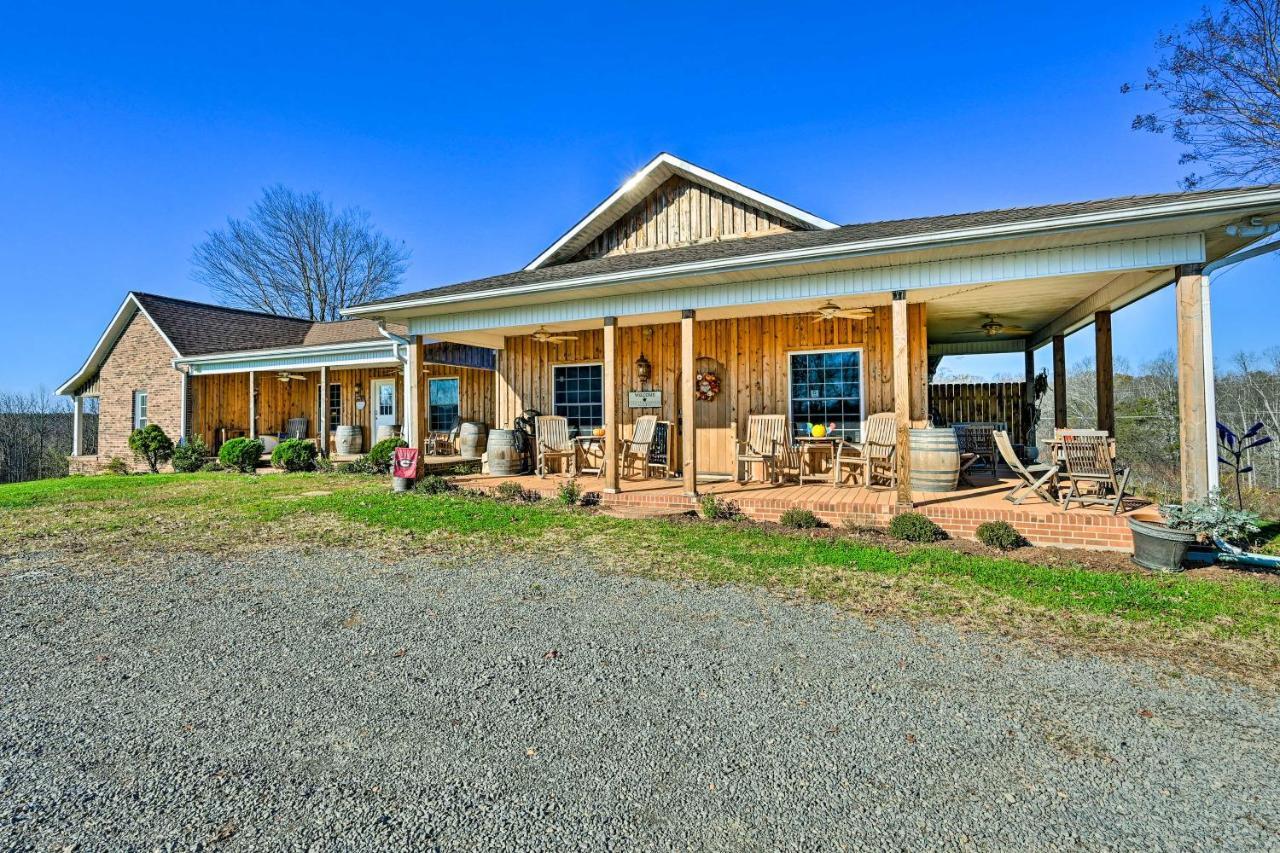Breathtaking Elkin Getaway With Vineyard Views! Villa Exterior foto