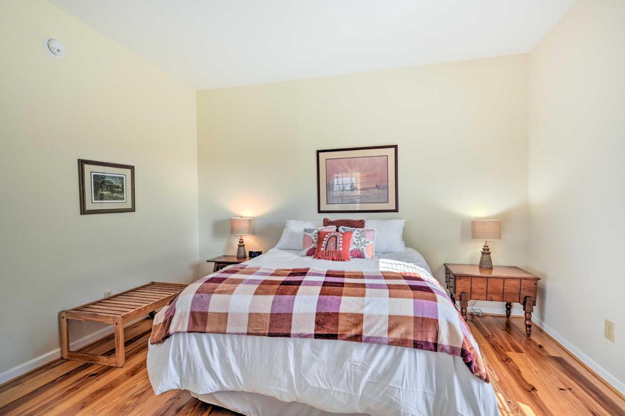 Breathtaking Elkin Getaway With Vineyard Views! Villa Exterior foto