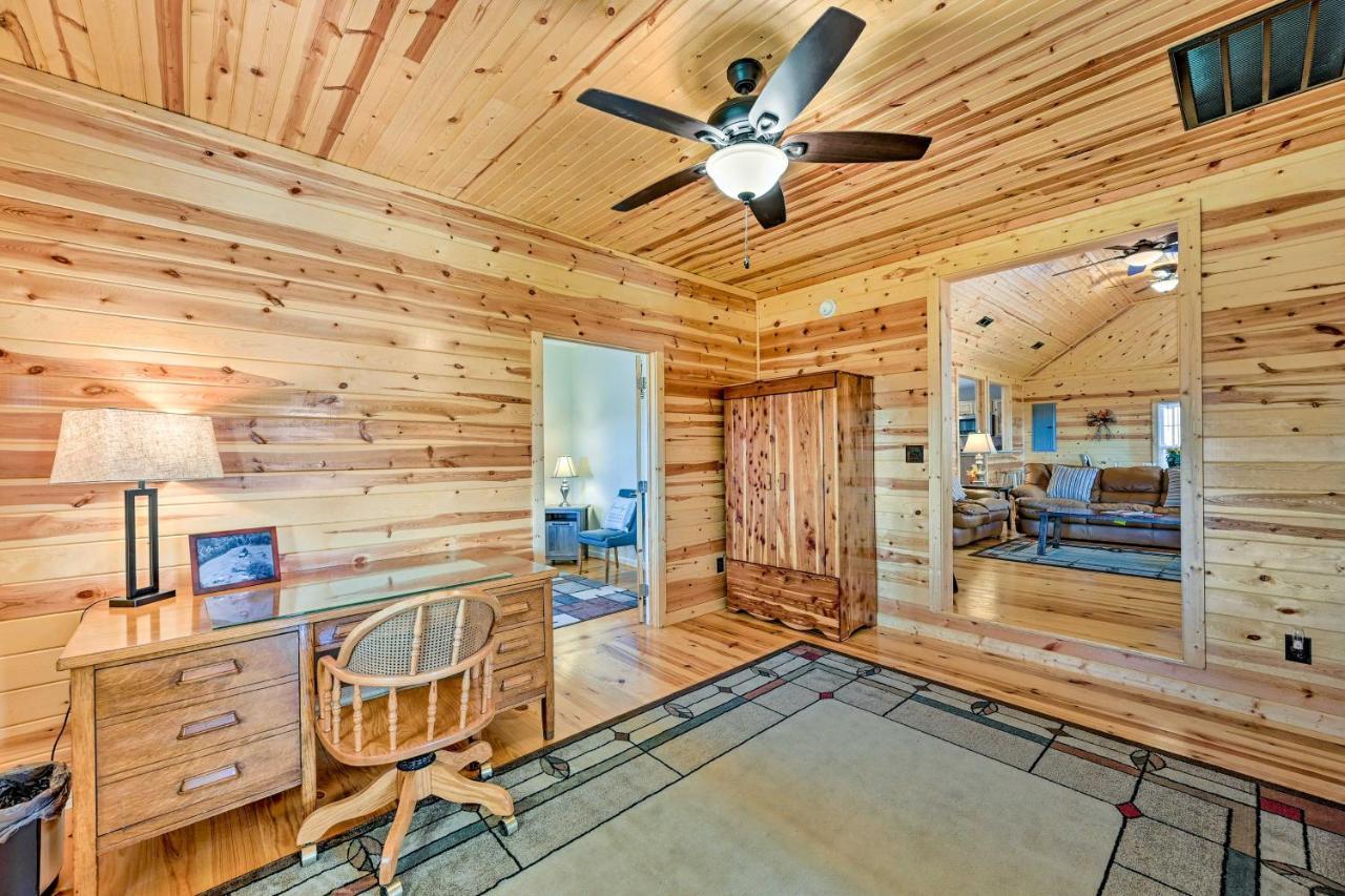 Breathtaking Elkin Getaway With Vineyard Views! Villa Exterior foto