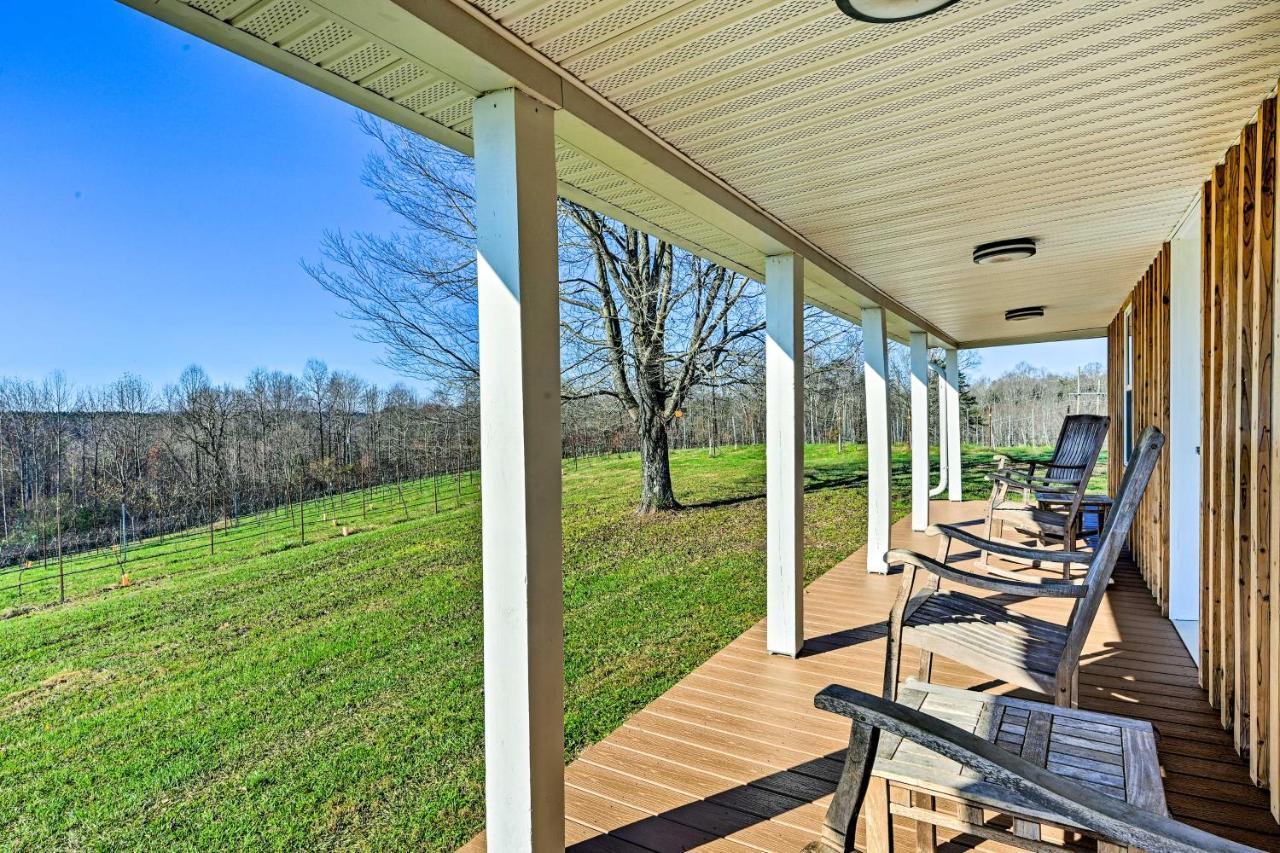 Breathtaking Elkin Getaway With Vineyard Views! Villa Exterior foto